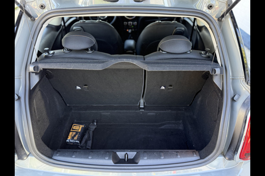 MINI Mini 1.5 Cooper Chili | XENON | CARPLAY | NAVI | KEYLESS | 1e EIGENAAR | NL AUTO
