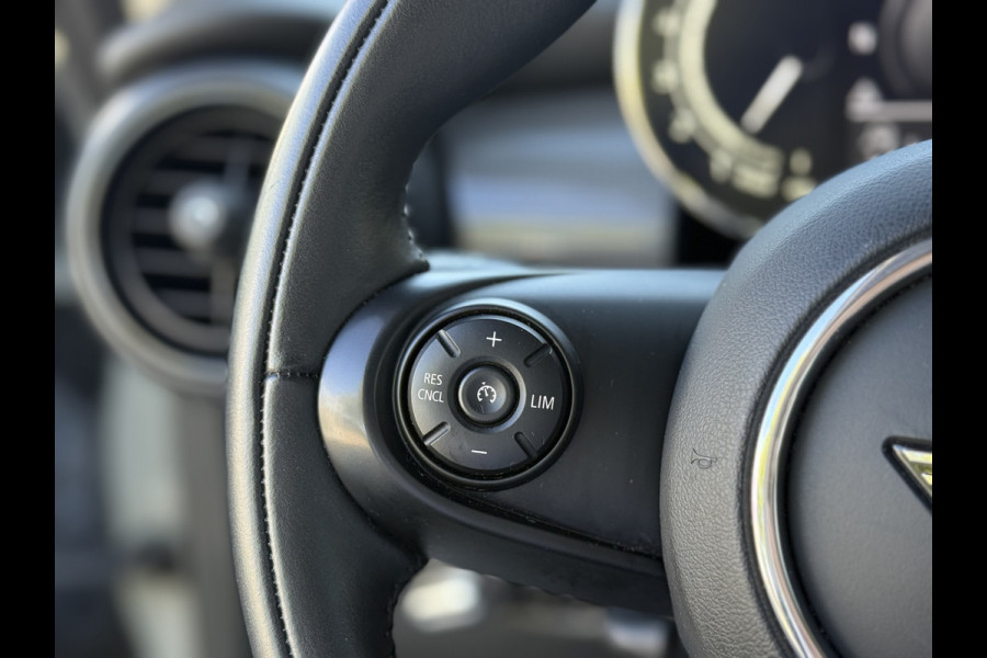 MINI Mini 1.5 Cooper Chili | XENON | CARPLAY | NAVI | KEYLESS | 1e EIGENAAR | NL AUTO