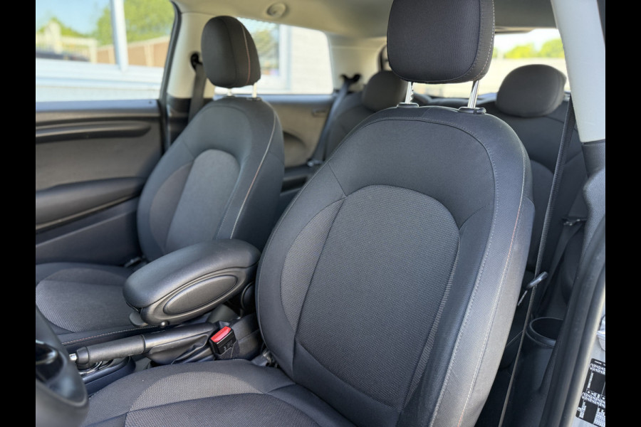 MINI Mini 1.5 Cooper Chili | XENON | CARPLAY | NAVI | KEYLESS | 1e EIGENAAR | NL AUTO