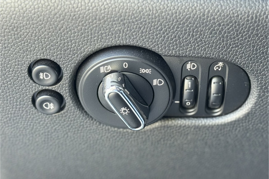 MINI Mini 1.5 Cooper Chili | XENON | CARPLAY | NAVI | KEYLESS | 1e EIGENAAR | NL AUTO