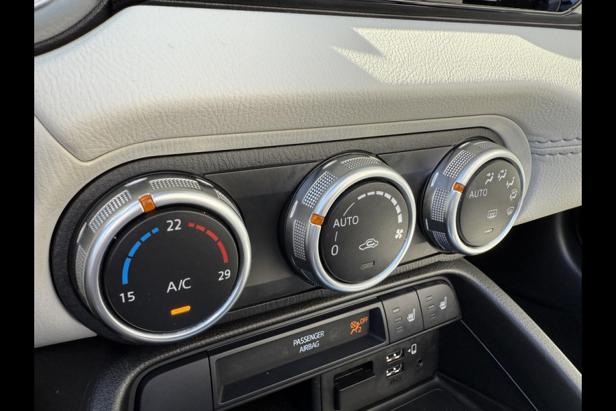 Mazda MX-5 2.0 SkyActiv-G 184 Sakura | WIT LEDER | RODE SOFTTOP | DEALERONDERHOUDEN |