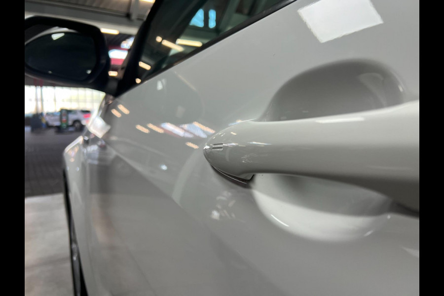 Toyota Yaris 1.5 Hybrid | Lane | Carplay | Camera | Cruise |