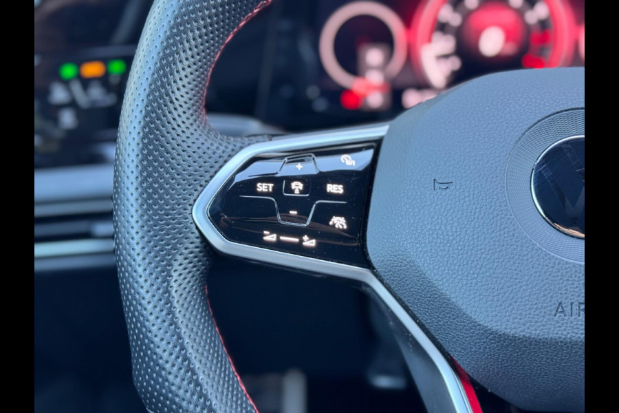 Volkswagen Golf 2.0 TSI GTI Clubsport Pano/H&K/HuD/Matrix