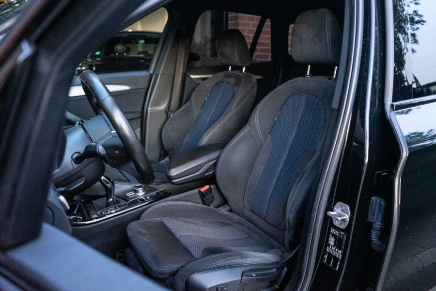 BMW X1 sDrive18i High Executive M-Sport Navi / Cruise / PDC