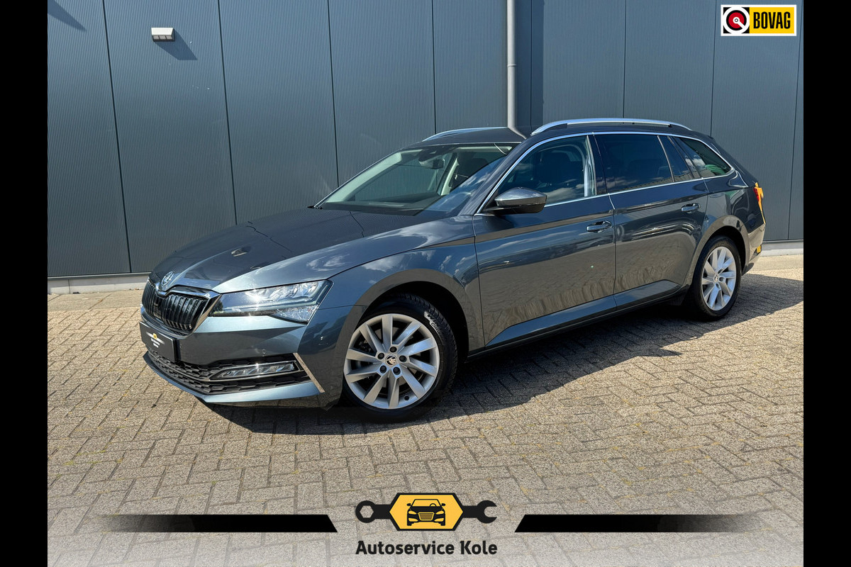 Škoda Superb Combi 1.4 TSI iV Business Edition Plus * Side ass. * Rijstrook ass * AppleCarPlay * Škoda Superb Combi 1.4 TSI iV Business Edition Plus * Side ass. * Rijstrook ass * AppleCarPlay *