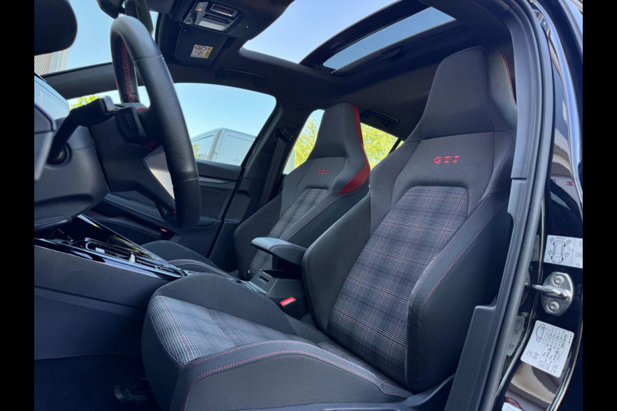 Volkswagen Golf 2.0 TSI GTI Pano/H&K/Camera/BTW!