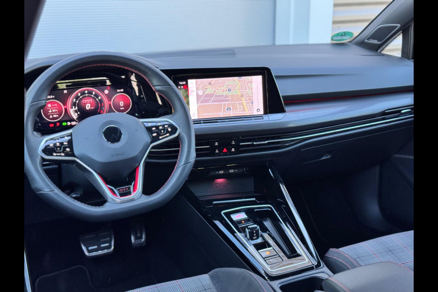 Volkswagen Golf 2.0 TSI GTI Pano/H&K/Camera/BTW!