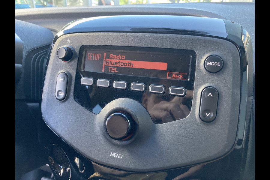 Citroën C1 1.0 VTi Feel Comfort Look 5-drs. AIRCO/MEDIA/PRIVACYGLASS