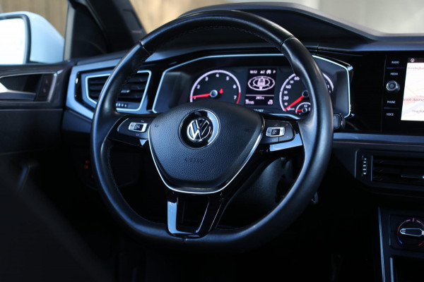 Volkswagen Polo 1.0 TSI R-Line *Led*Stoelverwarming*DSG*Navi*