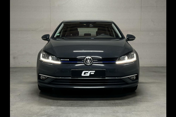 Volkswagen Golf 1.5 TSI 17'' R-Line Massage ACC Carplay NAP