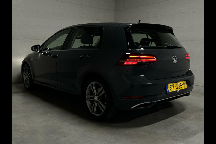 Volkswagen Golf 1.5 TSI 17'' R-Line Massage ACC Carplay NAP