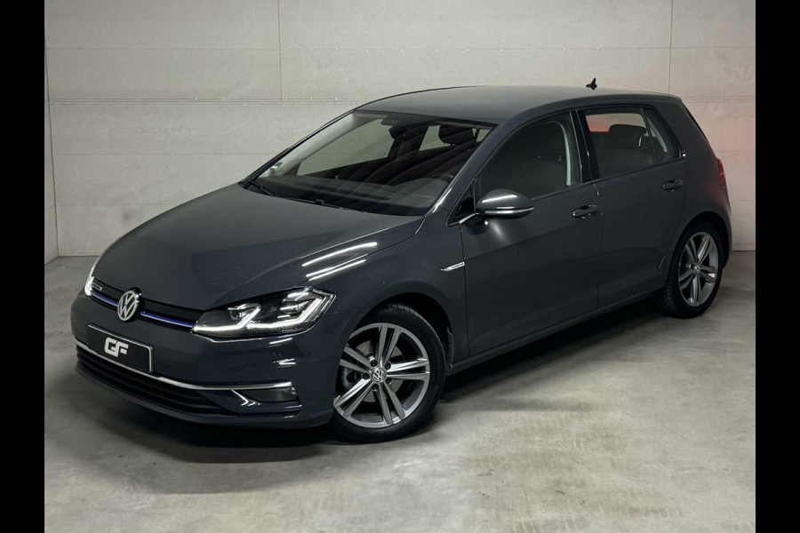 Volkswagen Golf 1.5 TSI 17'' R-Line Massage ACC Carplay NAP