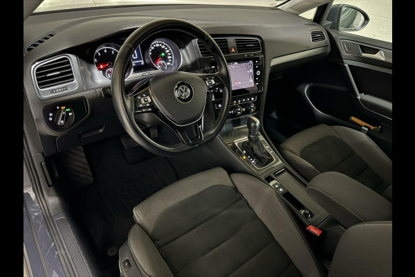 Volkswagen Golf 1.5 TSI 17'' R-Line Massage ACC Carplay NAP