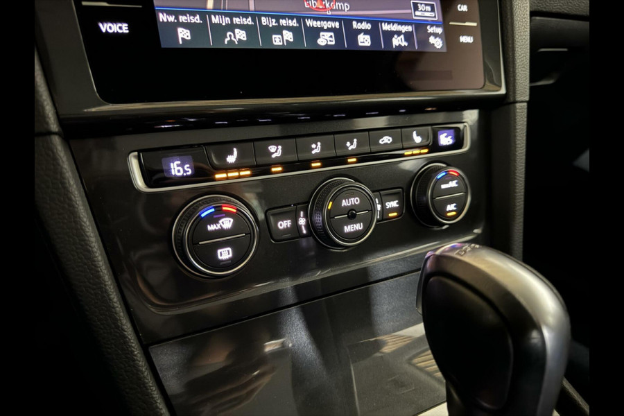 Volkswagen Golf 1.5 TSI 17'' R-Line Massage ACC Carplay NAP