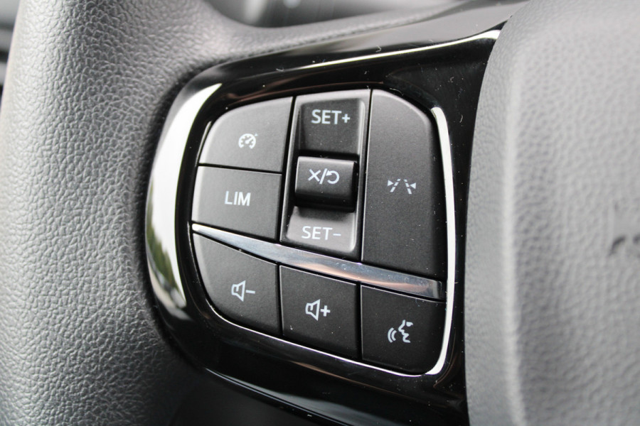 Ford Transit Custom 320 2.0 TDCI L2H1 Trend 136pk - 2x Schuifdeur - Carplay - Camera - Stoelverwarming - LED - 70l tank - Rijklaar