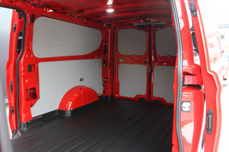 Ford Transit Custom 320 2.0 TDCI L2H1 Trend 136pk - 2x Schuifdeur - Carplay - Camera - Stoelverwarming - LED - 70l tank - Rijklaar