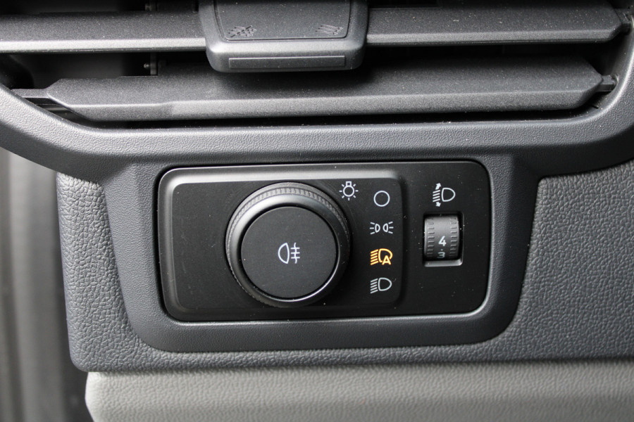 Ford Transit Custom 320 2.0 TDCI L2H1 Trend DC 150 pk - LED Koplampen - 5 Zits - 2x Schuifdeur - Stoelverwarming - Privacyglass