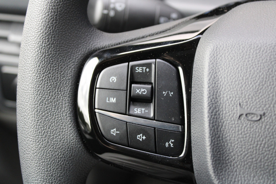 Ford Transit Custom 320 2.0 TDCI L2H1 Trend DC 150 pk - LED Koplampen - 5 Zits - 2x Schuifdeur - Stoelverwarming - Privacyglass