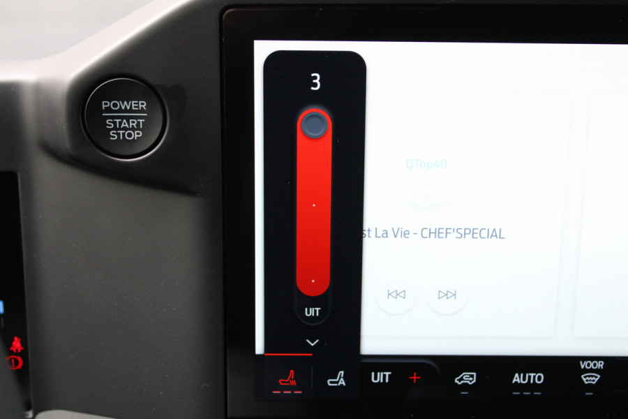 Ford Transit Custom 320 2.0 TDCI L2H1 Trend DC 150 pk - LED Koplampen - 5 Zits - 2x Schuifdeur - Stoelverwarming - Privacyglass