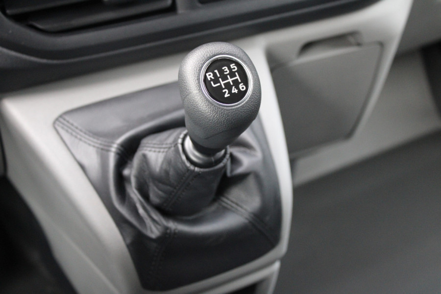 Ford Transit Custom 320 2.0 TDCI L2H1 Trend DC 150 pk - LED Koplampen - 5 Zits - 2x Schuifdeur - Stoelverwarming - Privacyglass