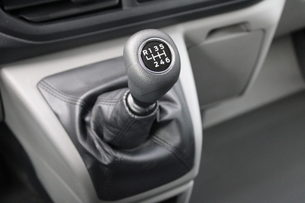Ford Transit Custom 320 2.0 TDCI L2H1 Trend DC 150 pk - LED Koplampen - 5 Zits - 2x Schuifdeur - Stoelverwarming - Privacyglass