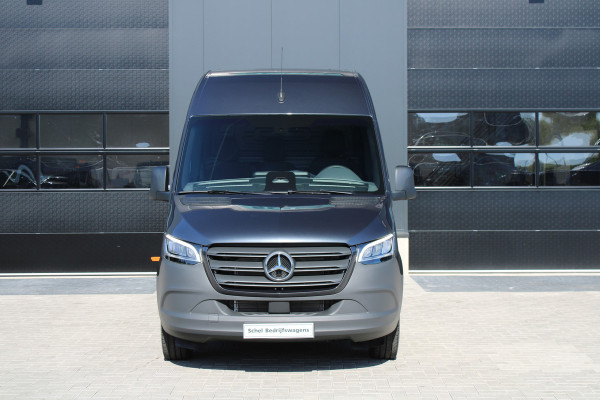 Mercedes-Benz Sprinter 317CDI L2H2 Select - LED - Mbux 10 - 3.5t Trekhaak - Geveerde Stoel - Betimmering - Camera - Carplay - Bind spot - Cruise - Rijk