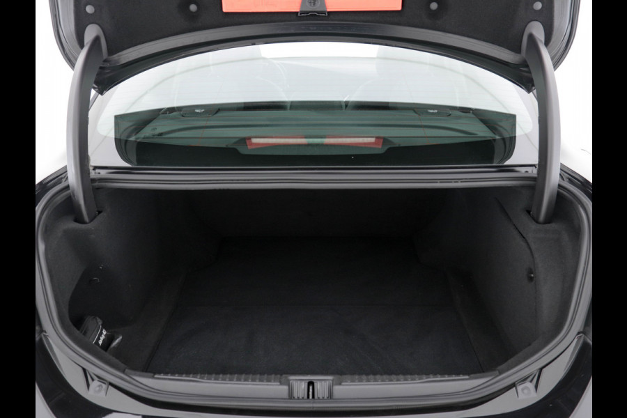 Alfa Romeo Giulia 2.0T Super Black-Line 200 Pk Aut. *NAVI-FULLMAP | 1/2-LEATHER | DAB | ECC | PDC | CRUISE | COMFORT-SEATS | BREMSA-BRAKES | 17"ALU*.