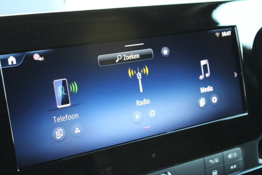 Mercedes-Benz Sprinter 317CDI L2H2 Select - LED - Mbux 10 - 3.5t Trekhaak - Geveerde Stoel - Betimmering - Camera - Carplay - Bind spot - Cruise - Rijk
