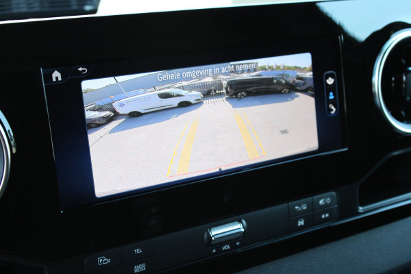 Mercedes-Benz Sprinter 317CDI L2H2 Select - LED - Mbux 10 - 3.5t Trekhaak - Geveerde Stoel - Betimmering - Camera - Carplay - Bind spot - Cruise - Rijk