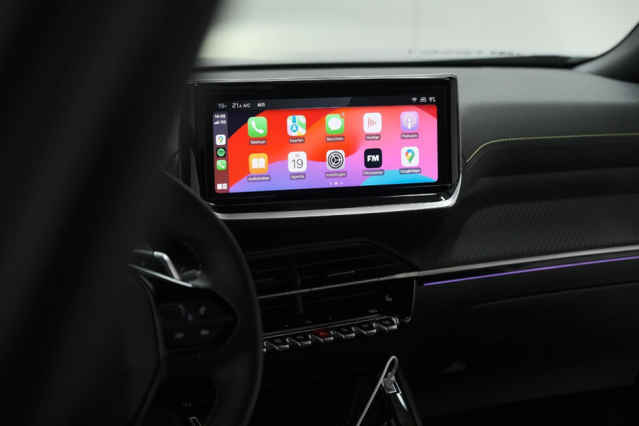 Peugeot 2008 PureTech 130 EAT8 GT | 360 Camera | Adaptieve Cruise Control | Dodehoekdetectie | Apple Carplay