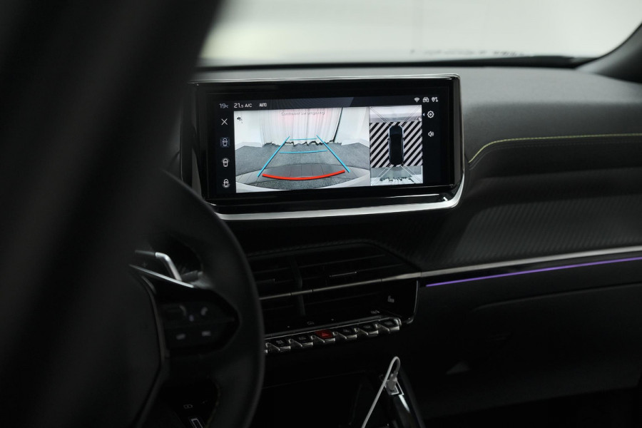 Peugeot 2008 PureTech 130 EAT8 GT | 360 Camera | Adaptieve Cruise Control | Dodehoekdetectie | Apple Carplay