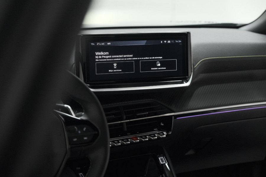 Peugeot 2008 PureTech 130 EAT8 GT | 360 Camera | Adaptieve Cruise Control | Dodehoekdetectie | Apple Carplay