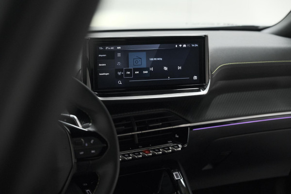 Peugeot 2008 PureTech 130 EAT8 GT | 360 Camera | Adaptieve Cruise Control | Dodehoekdetectie | Apple Carplay