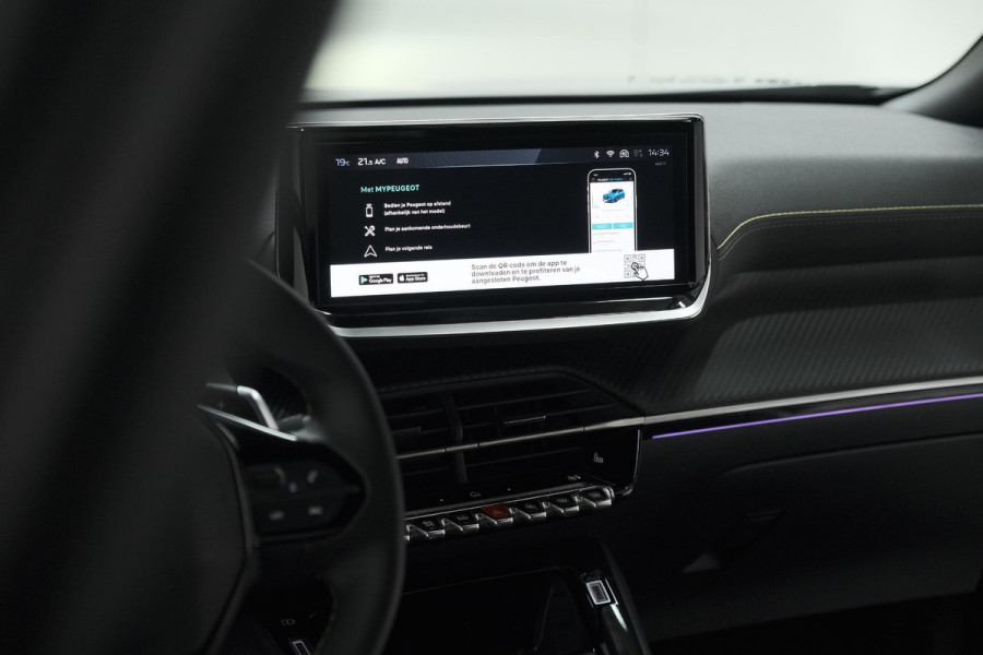 Peugeot 2008 PureTech 130 EAT8 GT | 360 Camera | Adaptieve Cruise Control | Dodehoekdetectie | Apple Carplay