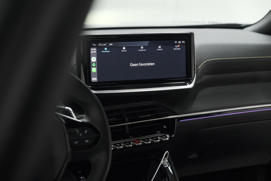 Peugeot 2008 PureTech 130 EAT8 GT | 360 Camera | Adaptieve Cruise Control | Dodehoekdetectie | Apple Carplay