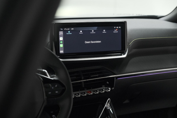 Peugeot 2008 PureTech 130 EAT8 GT | 360 Camera | Adaptieve Cruise Control | Dodehoekdetectie | Apple Carplay