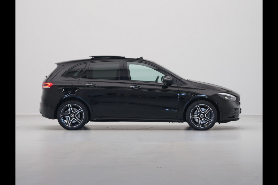 Mercedes-Benz B-Klasse 250 e Business Solution AMG Limited Panorama BurmesterSound Carplay Stoelverwarming Ambient Lighting