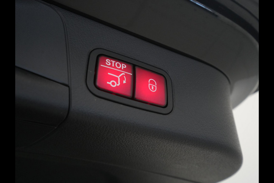 Mercedes-Benz B-Klasse 250 e Business Solution AMG Limited Panorama BurmesterSound Carplay Stoelverwarming Ambient Lighting