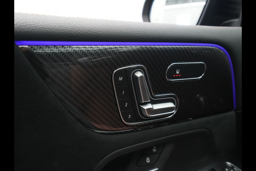 Mercedes-Benz B-Klasse 250 e Business Solution AMG Limited Panorama BurmesterSound Carplay Stoelverwarming Ambient Lighting