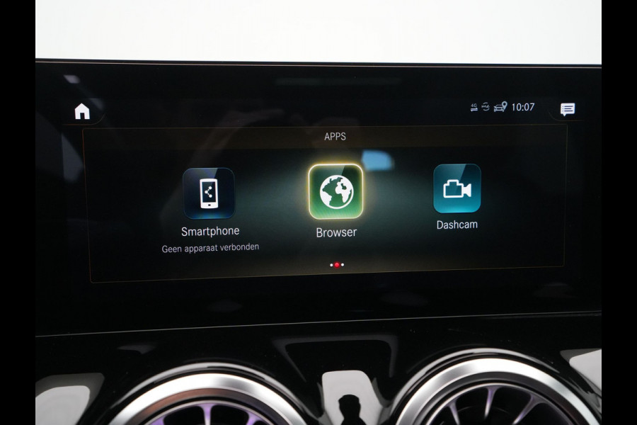 Mercedes-Benz B-Klasse 250 e Business Solution AMG Limited Panorama BurmesterSound Carplay Stoelverwarming Ambient Lighting