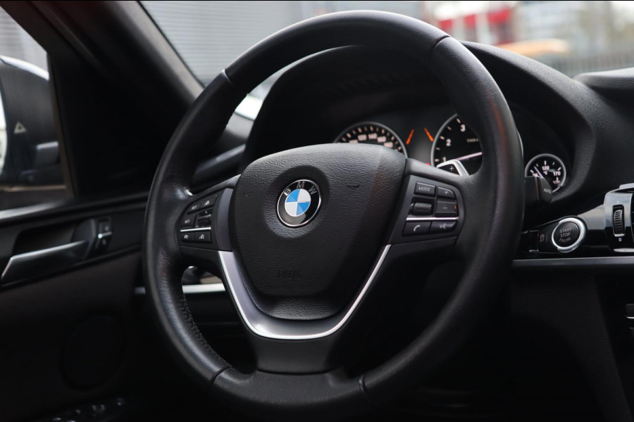 BMW X4 XDrive20i / PANODAK / HUD / KEYLESS / DODEHOEK / MEMORY / 18''