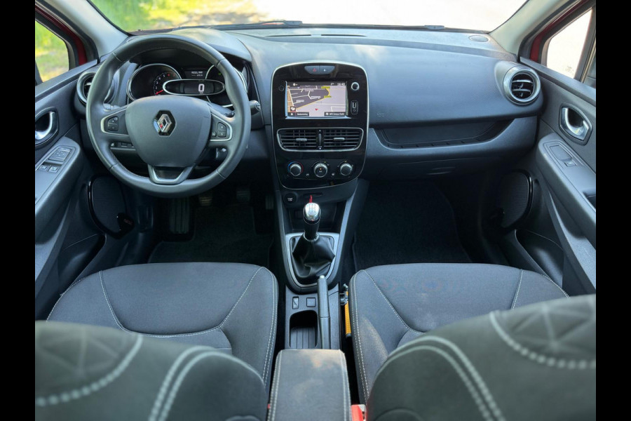 Renault Clio 0.9 TCe Limited, navigatie, cruise control, airco,Nederlandse auto met nationale auto pas
