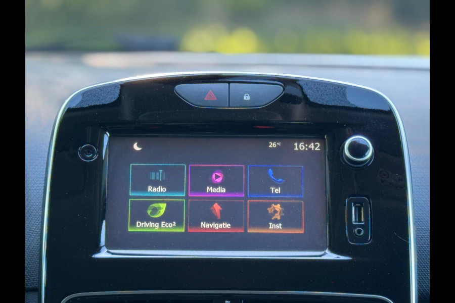 Renault Clio 0.9 TCe Limited, navigatie, cruise control, airco,Nederlandse auto met nationale auto pas
