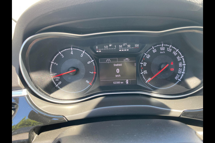 Opel Corsa 1.4 GSi CARPLAY STOEL-Stuurverw Xenon Clima PDC Cruise KM: 62.380 !!!