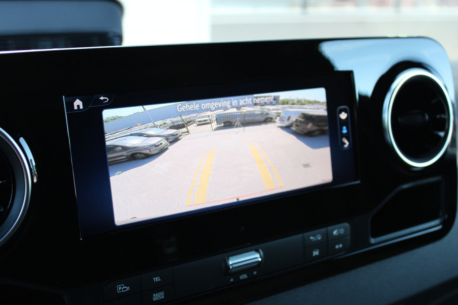 Mercedes-Benz Sprinter 317CDI L2H2 Select - LED - Mbux 10 - 3.5t Trekhaak - Geveerde Stoel - Betimmering - Camera - Carplay - Blind spot - Cruise - Rij