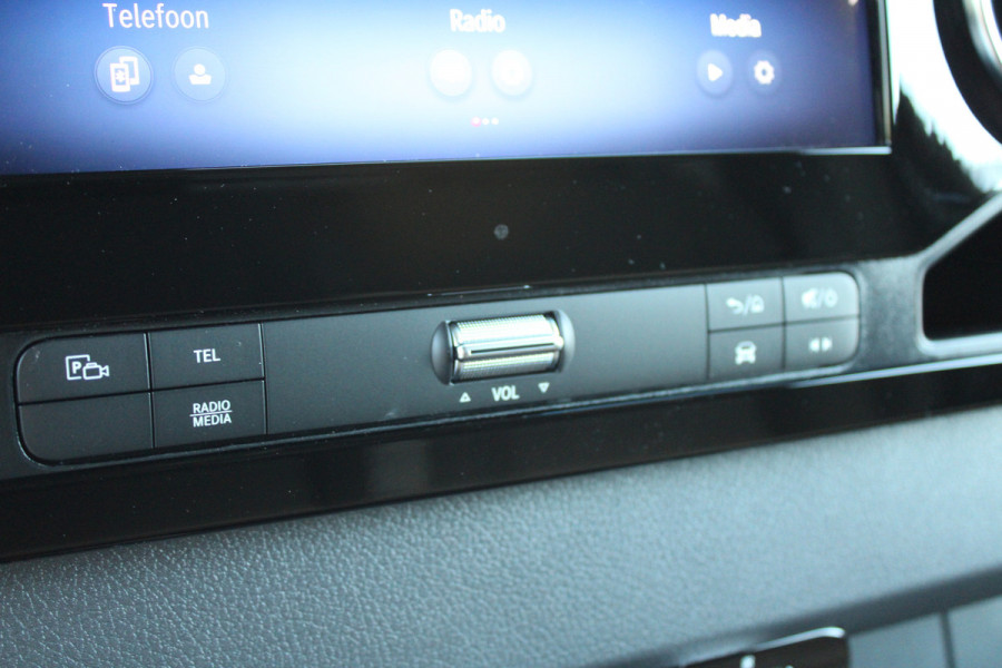 Mercedes-Benz Sprinter 317CDI L2H2 Select - LED - Mbux 10 - 3.5t Trekhaak - Geveerde Stoel - Betimmering - Camera - Carplay - Blind spot - Cruise - Rij