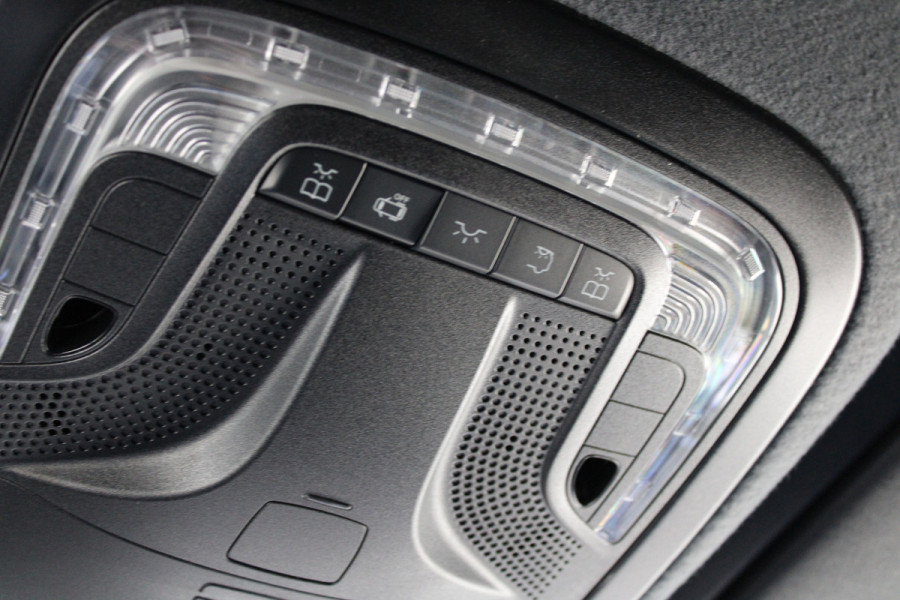 Mercedes-Benz Sprinter 317CDI L2H2 Select - LED - Mbux 10 - 3.5t Trekhaak - Geveerde Stoel - Betimmering - Camera - Carplay - Blind spot - Cruise - Rij