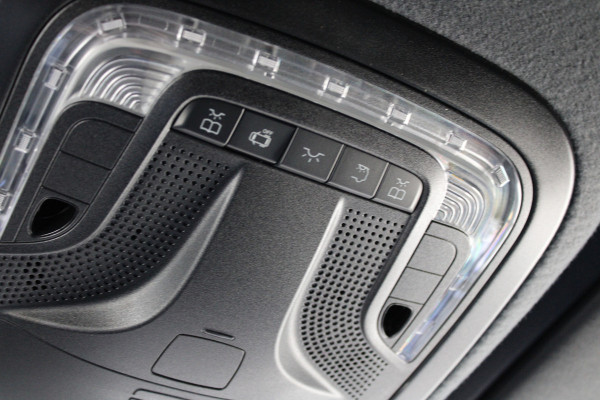 Mercedes-Benz Sprinter 317CDI L2H2 Select - LED - Mbux 10 - 3.5t Trekhaak - Geveerde Stoel - Betimmering - Camera - Carplay - Blind spot - Cruise - Rij