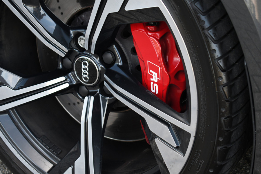 Audi RS4 Avant 2.9 TFSI quattro Pano Optic-black Massage Sfeer Camera