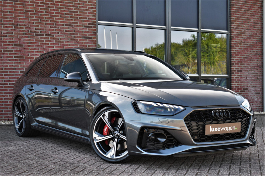 Audi RS4 Avant 2.9 TFSI quattro Pano Optic-black Massage Sfeer Camera